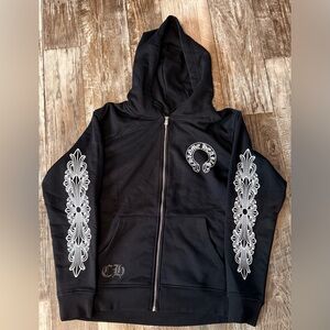 Chrome heart horseshoe zip up